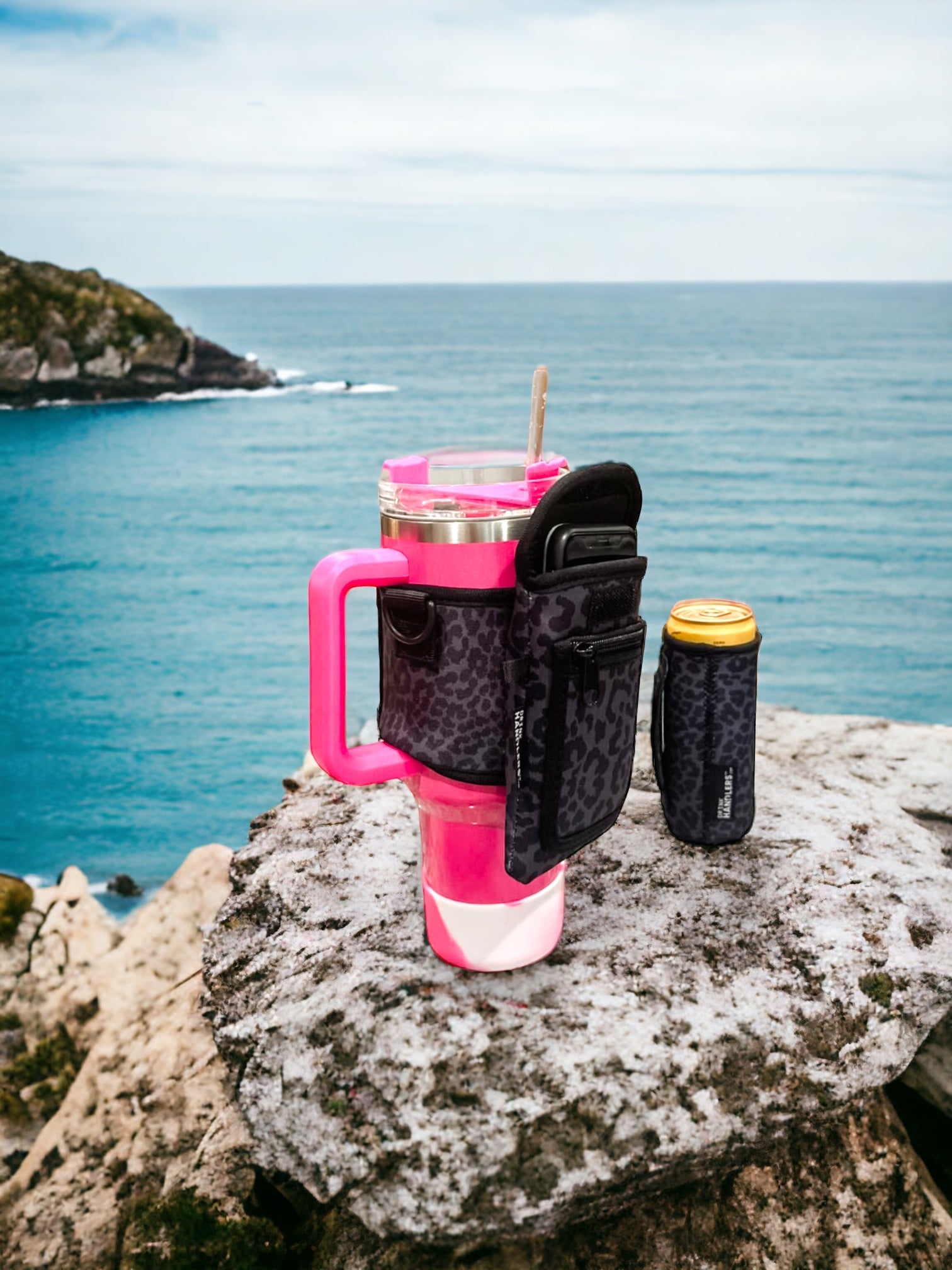 Fashion Cup Decoration Leather Cup Sleeve Insulated Cup Coat Water Bottle  Holder Carrier Cup Accessories Mug with Buckle Lanyard - China Cup Sleeve  and Sleeve Cover price