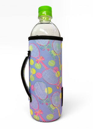 Preppy Tennis 16 - 24oz Soda & Water Bottle / Tallboy Can Handler™ - Drink Handlers