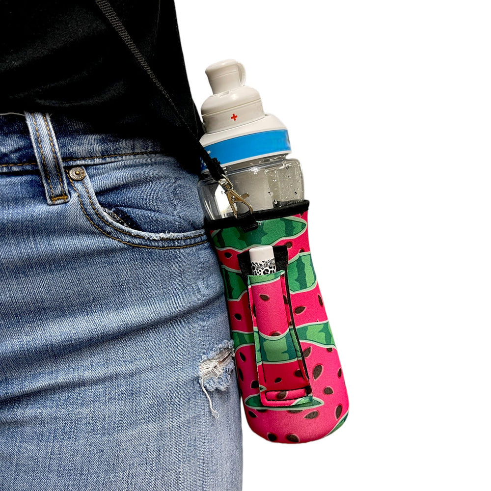 This magnetic bottle holder strap keeps your water bottle off the