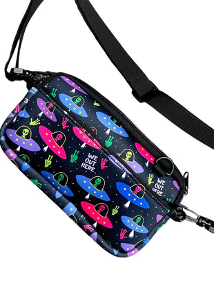 Aliens Cross Body Purse - Drink Handlers