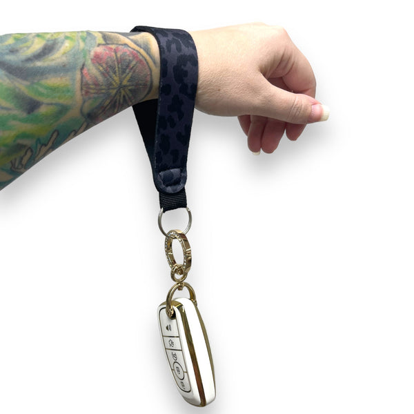 Black Leopard Wristlet Keychain - Drink Handlers