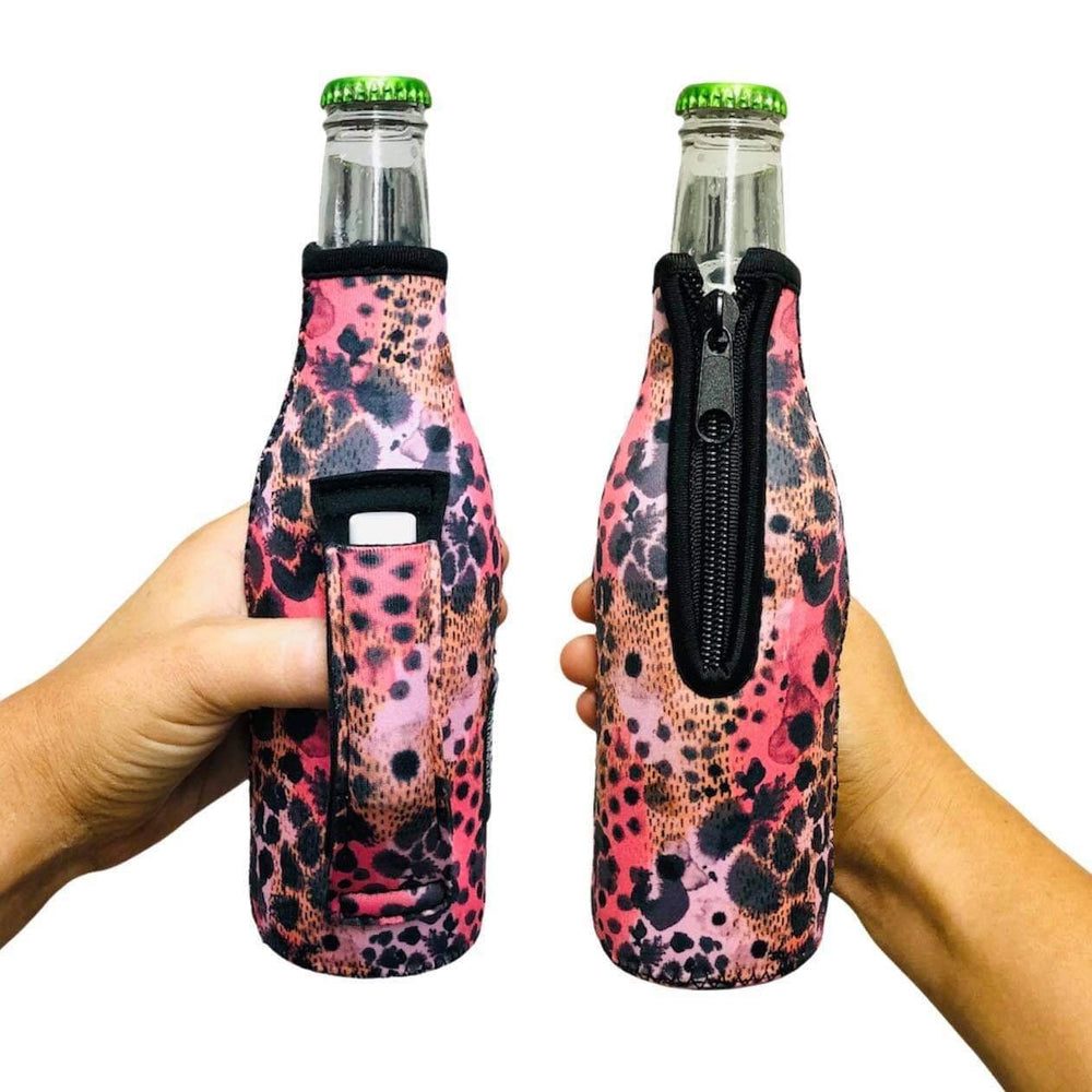 Checkerboard w/ Leopard Water Bottle Handler™