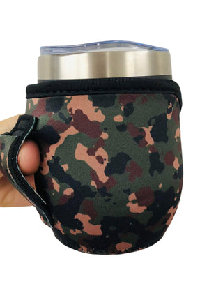 Camo 12oz Wine Tumbler Handler - Drink Handlers