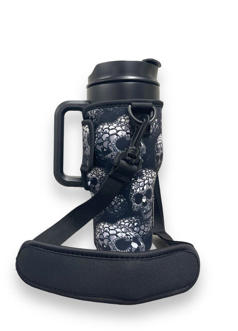 Diamond Skulls 25-35oz Tumbler With Handle Sleeve - Drink Handlers