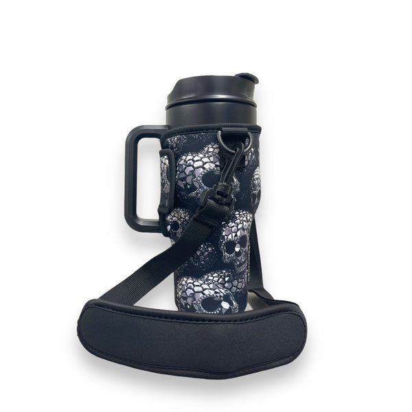 Diamond Skulls 25-35oz Tumbler With Handle Sleeve - Drink Handlers