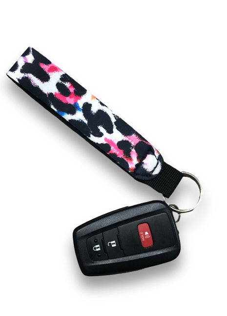Watercolor Leopard Wristlet Keychain - Drink Handlers